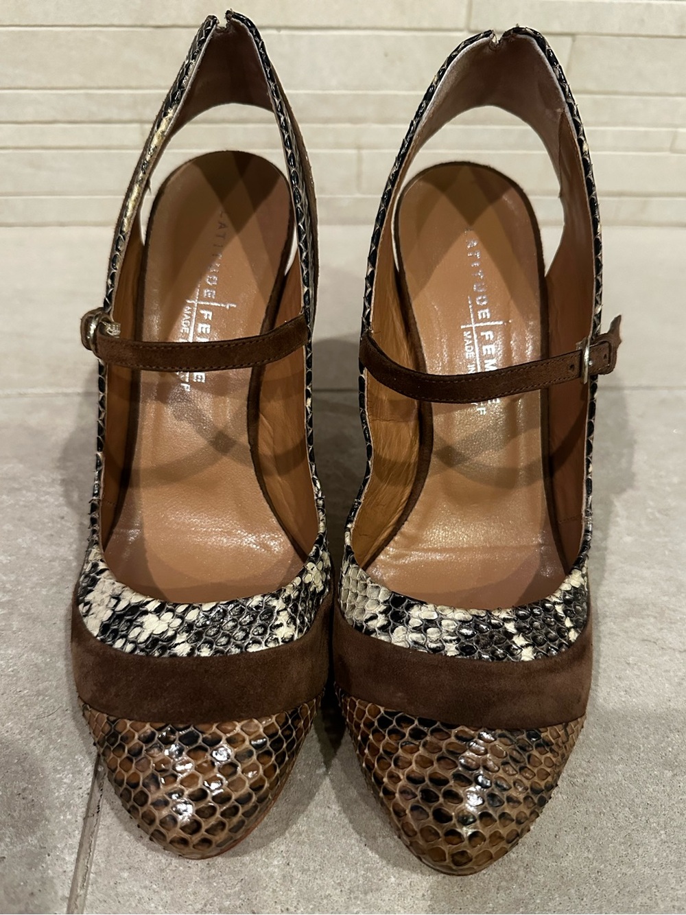 Stunning, high-end Italian luxury pumps by Latitude Femme. Size 40